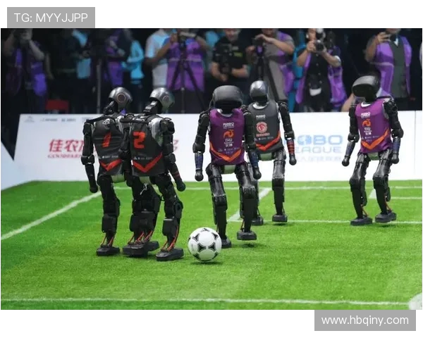 苏超赛场惊现 “钢铁战队”：机器人裁判与球形战警重塑赛事生态